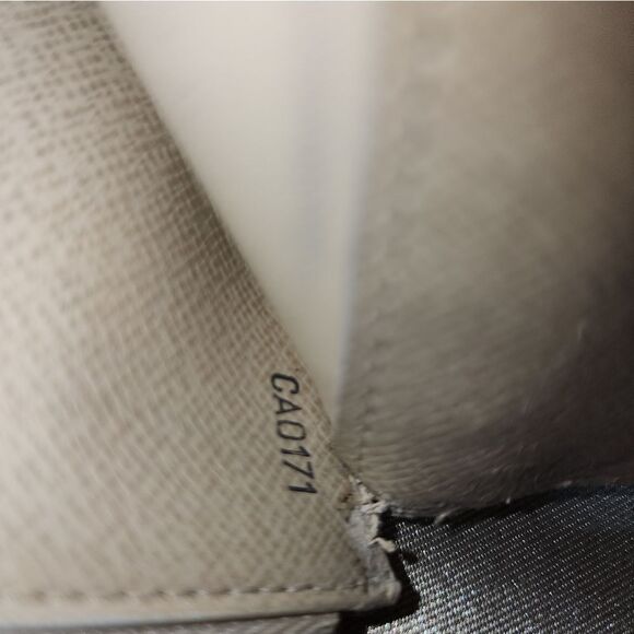 Louis Vuitton Damier Azur Insolite Wallet w/ Dust Bag & Unbranded Chain - Picture 17 of 17